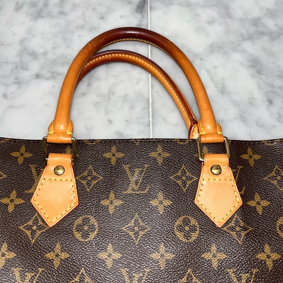 Louis Vuitton authentic Sak Plat tote bag - Picture 5 of 16